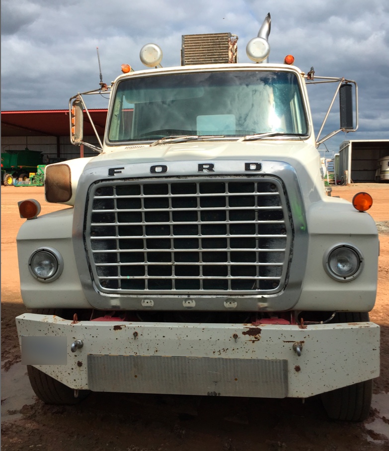 FORD Louisville 9000 Prime Mover For Sale with 903 Cummins Trucks